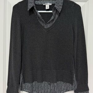 White House Black Market - Grey Patterned Mock Blouse Under Sweater - XS